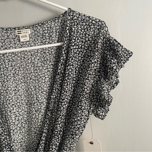 NWT Billabong Floral Wrap Dress, Size L, Womens Sun Dress - Nordstroms - Picture 2 of 10